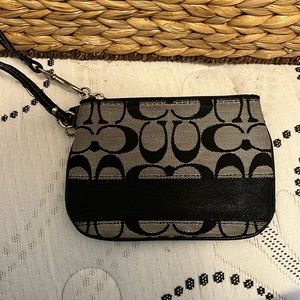 Used Coach wristlet